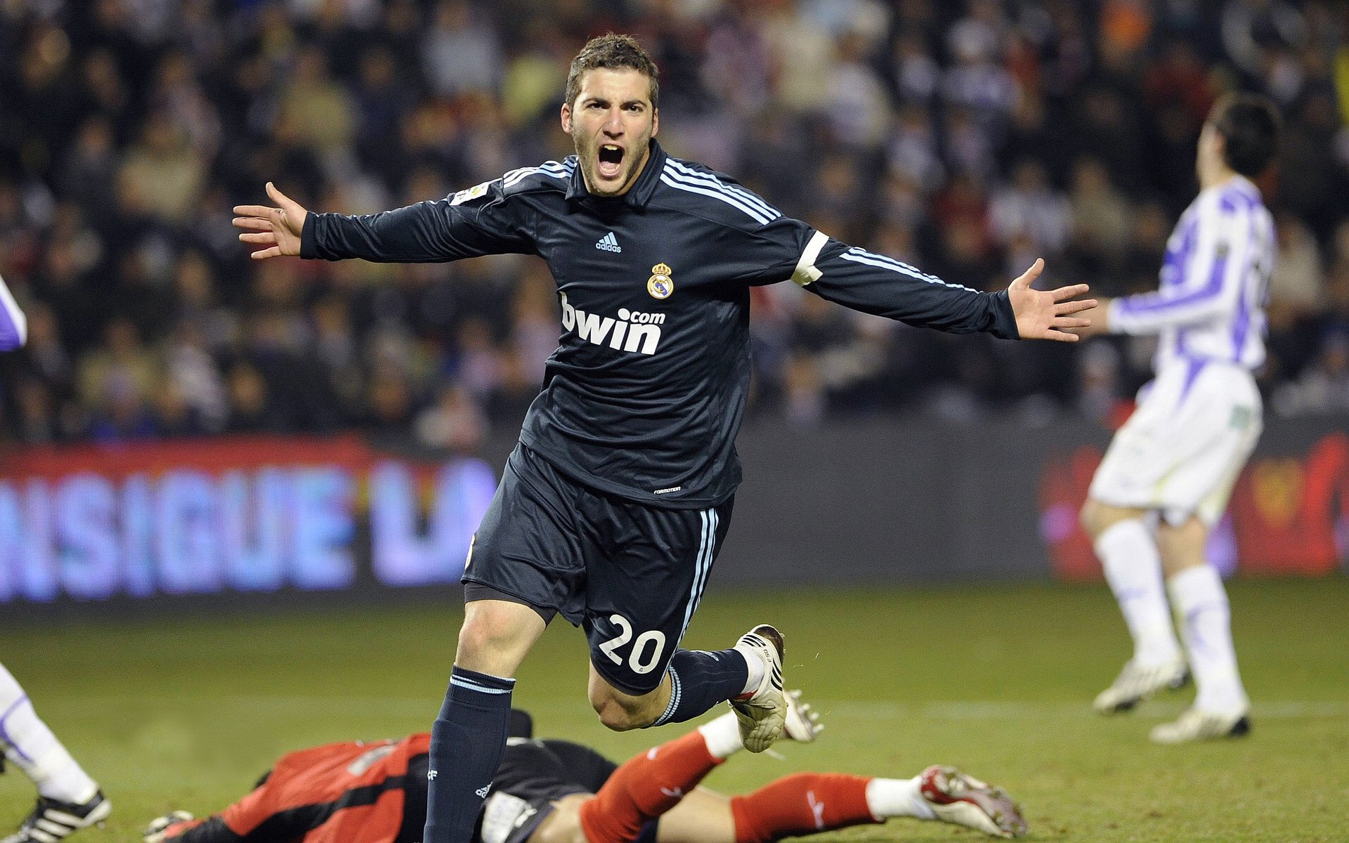 传感器科技如何提升赛车性能，汽车传感器技术