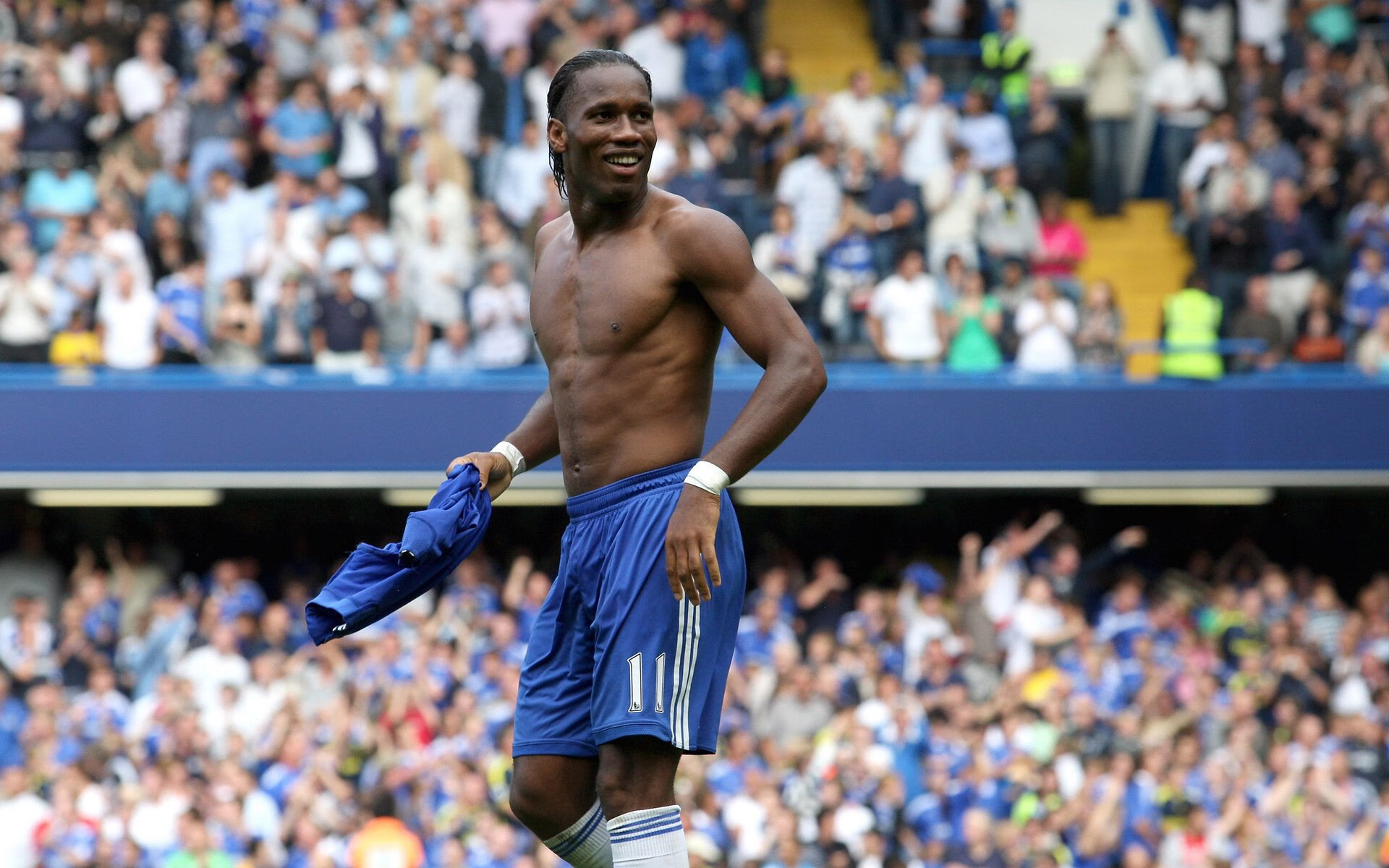 拳击新星崭露头角，热血对抗不断升级，拳击新人